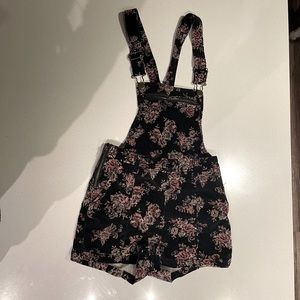 Floral velvet overalls